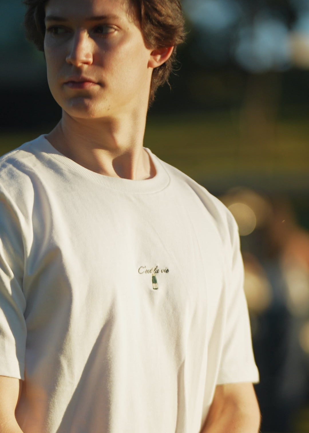 Camiseta C’est la vie off-white