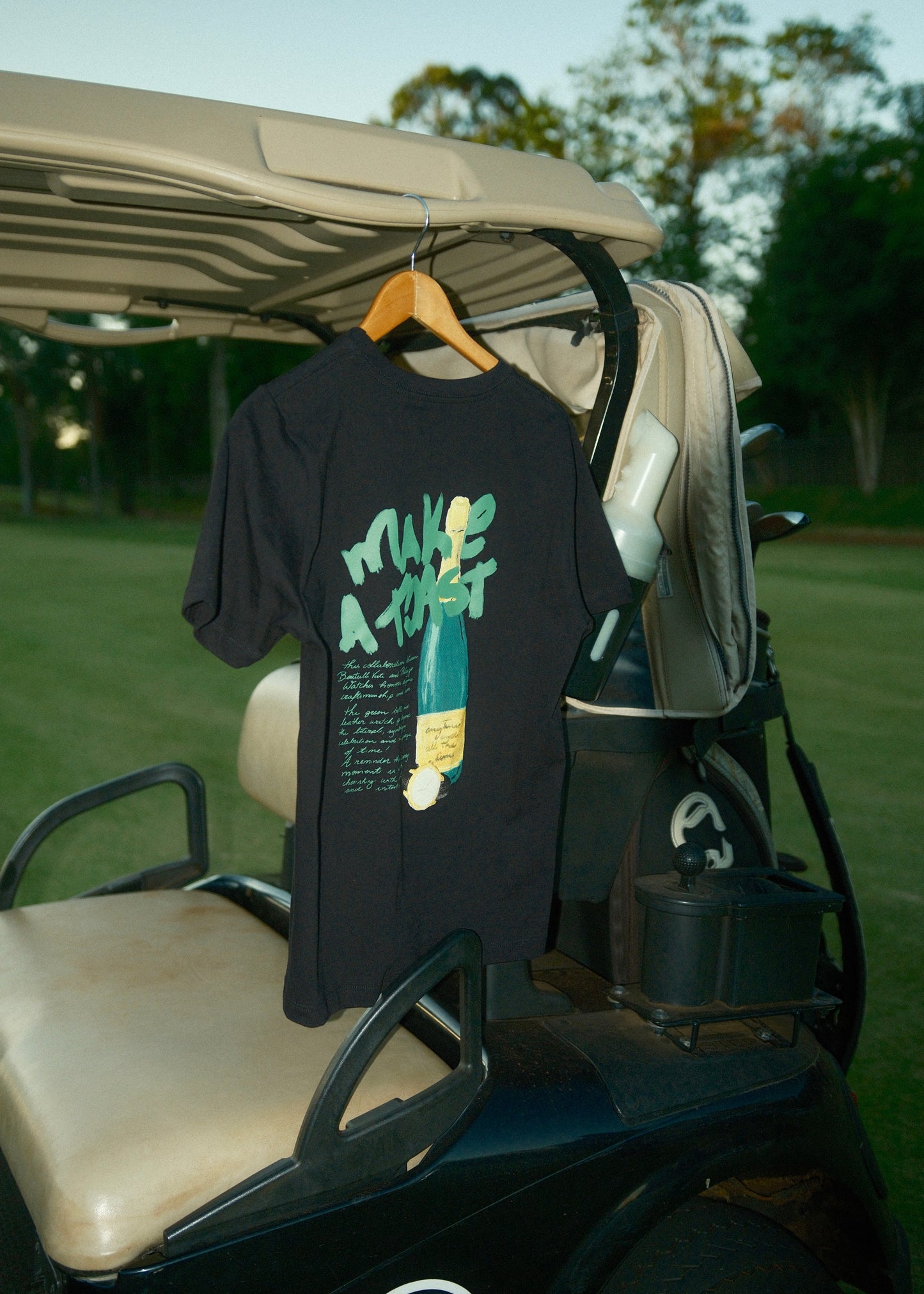 Camiseta Make a Toast