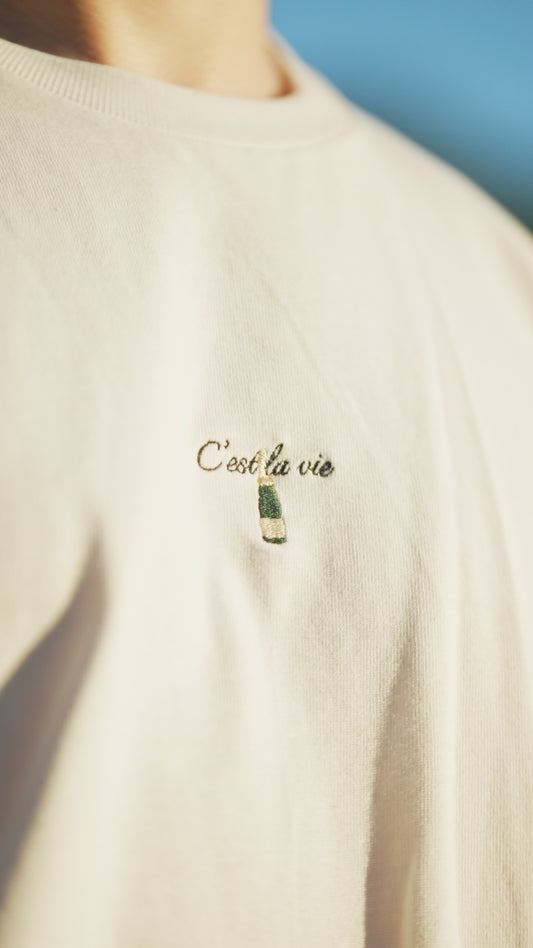 Camiseta C’est la vie off-white
