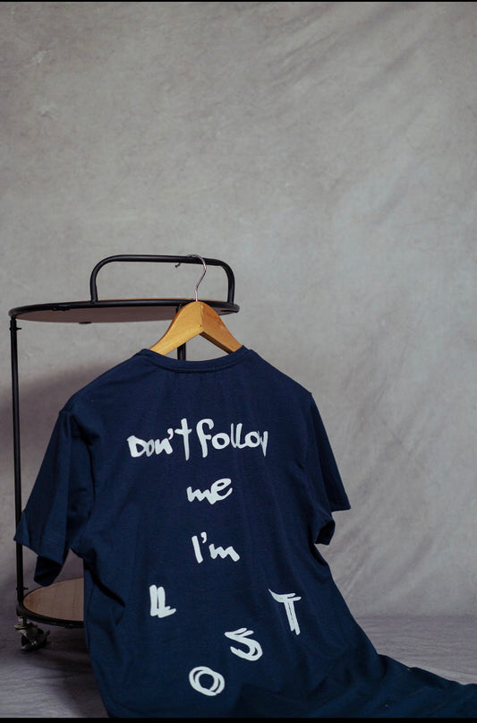 Camiseta Don't Follow Me Azul Marinho