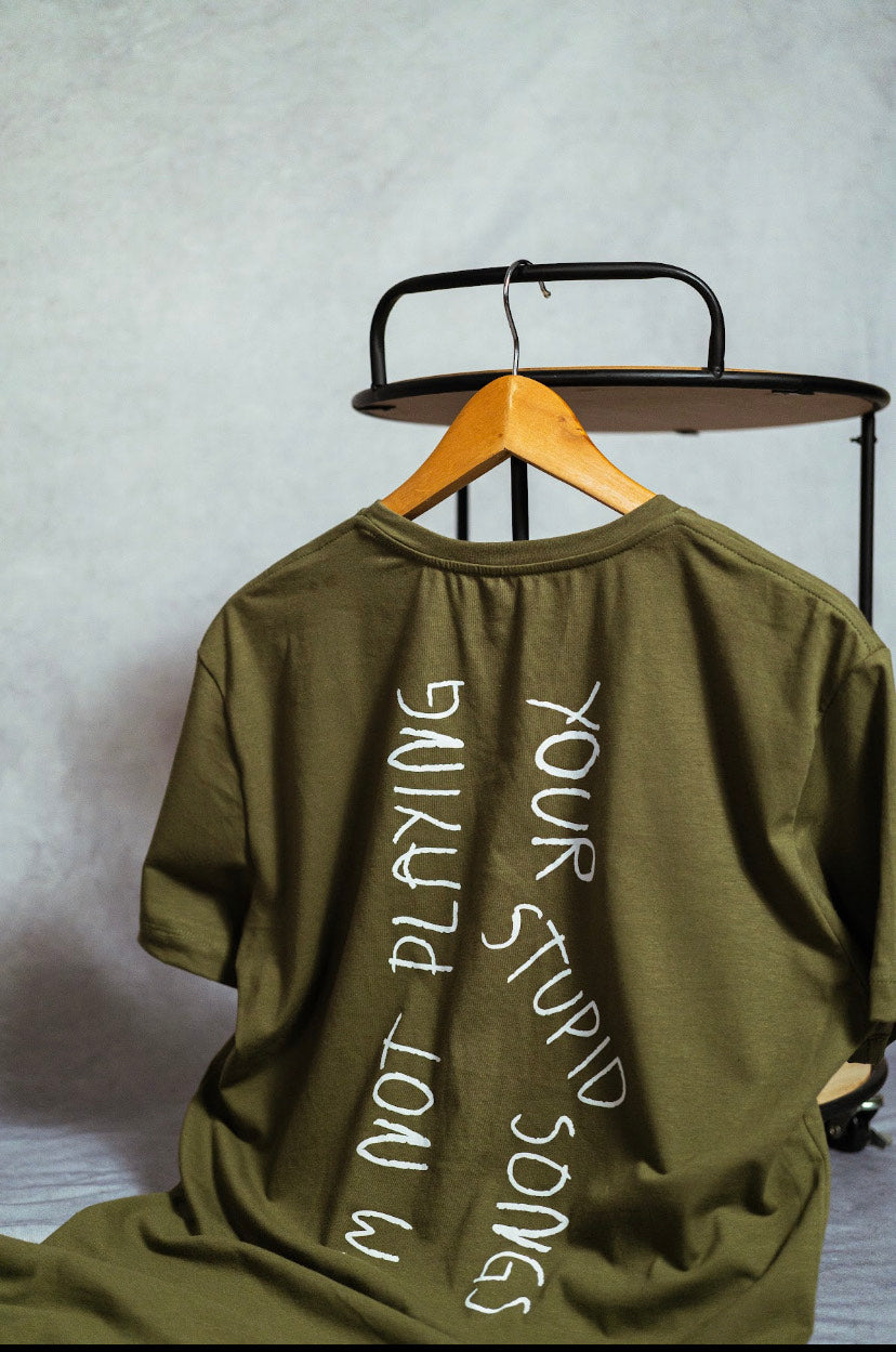 Camiseta I'm Not Playing Verde Militar